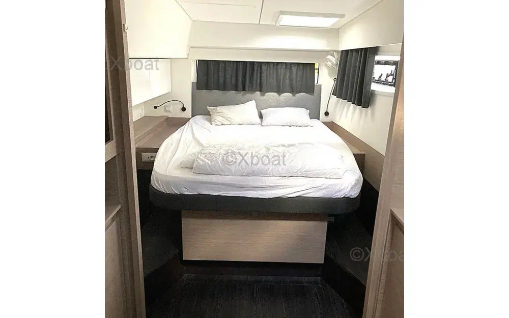 slider 11 Fountaine Pajot Elba 45