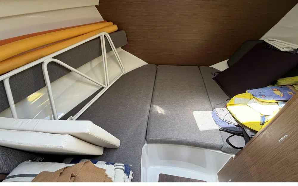 slider 14 Beneteau Antares 8 OB