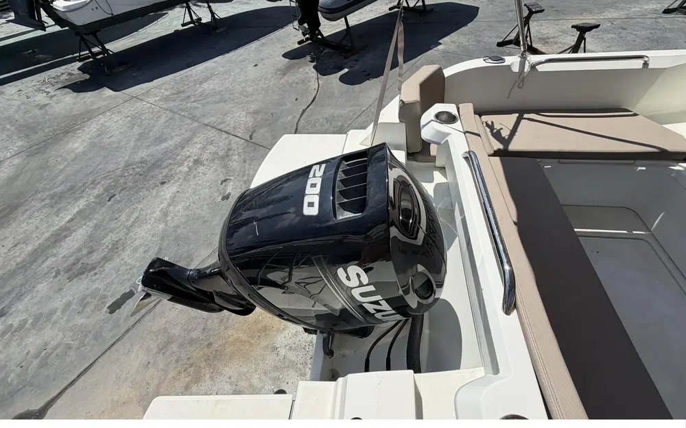 slider 5 Beneteau Antares 8 OB