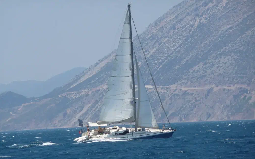 slider 19 JFA Petrel 42