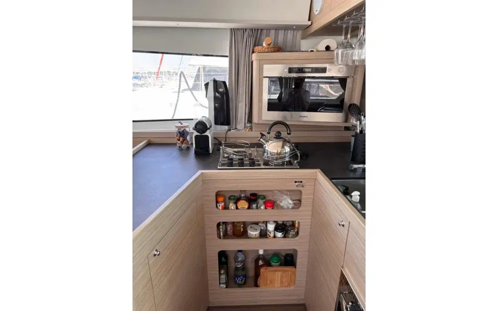 slider 27 Lagoon 42