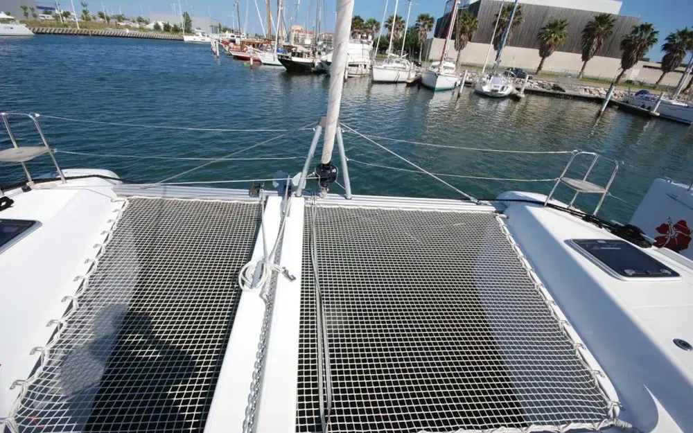 slider 6 Lagoon 42