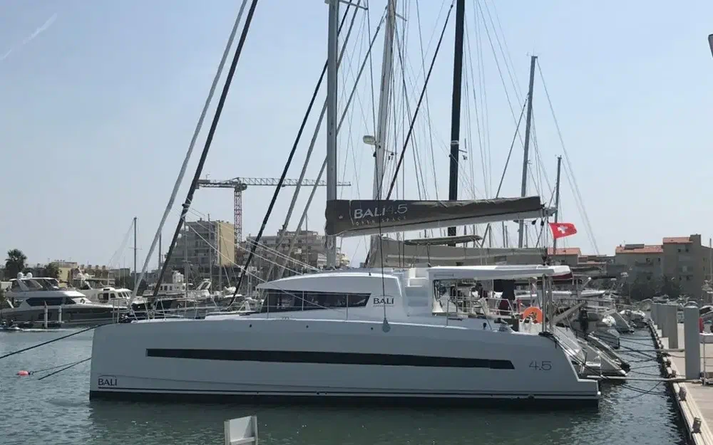 slider 28 Bali Catamarans Bali 4.5