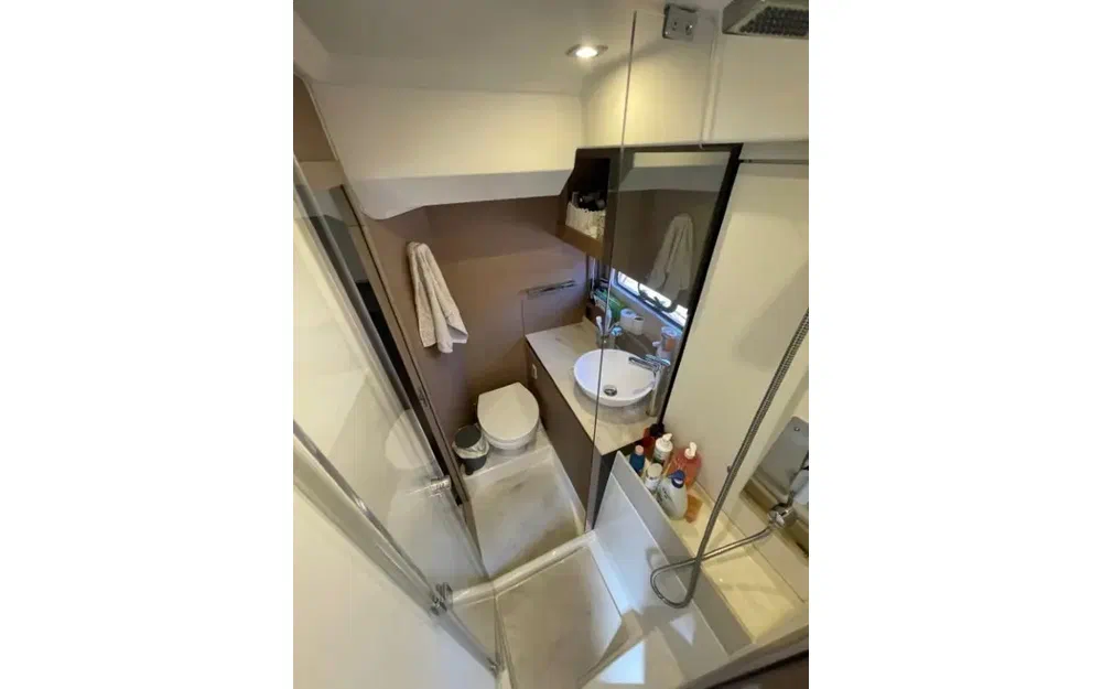 slider 18 Prestige Yachts 420 Fly
