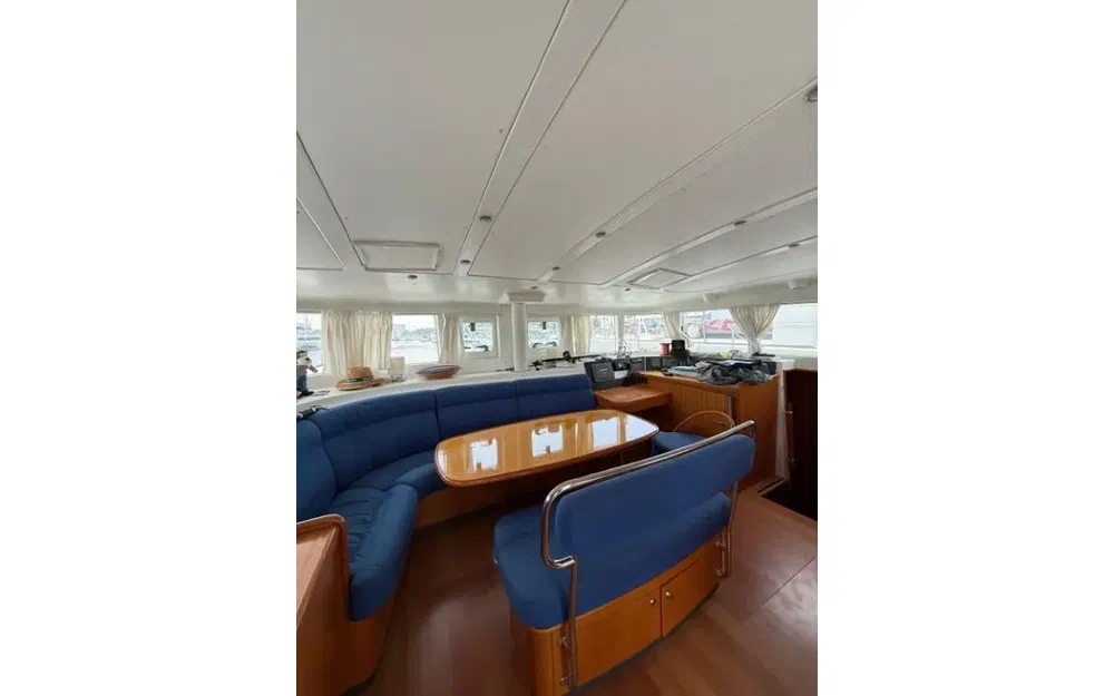 slider 19 Lagoon 440