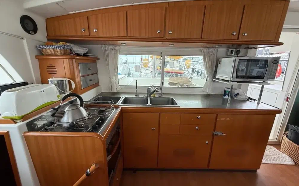 slider 22 Lagoon 440