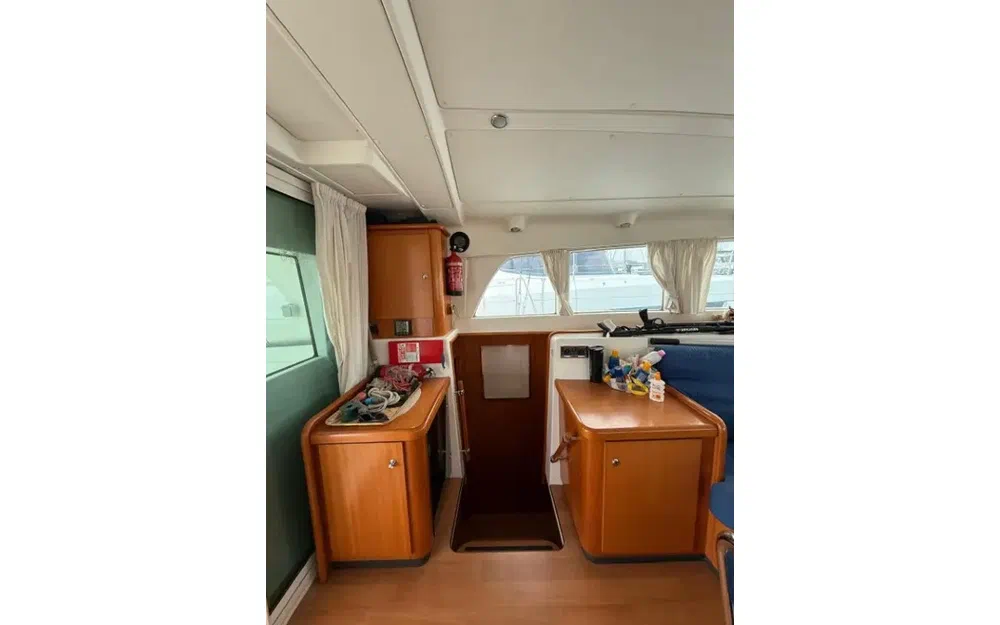 slider 23 Lagoon 440