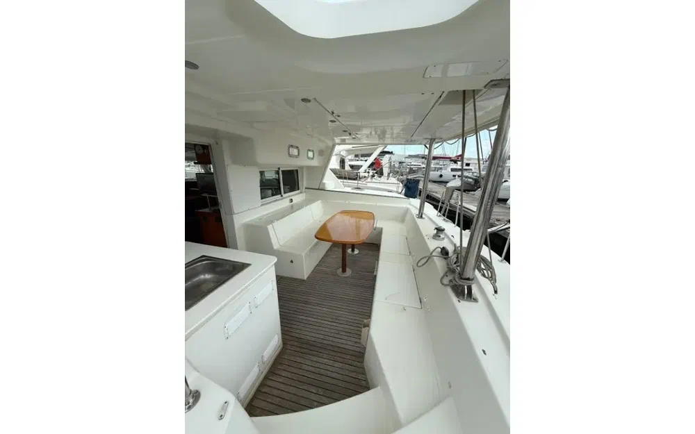 slider 8 Lagoon 440