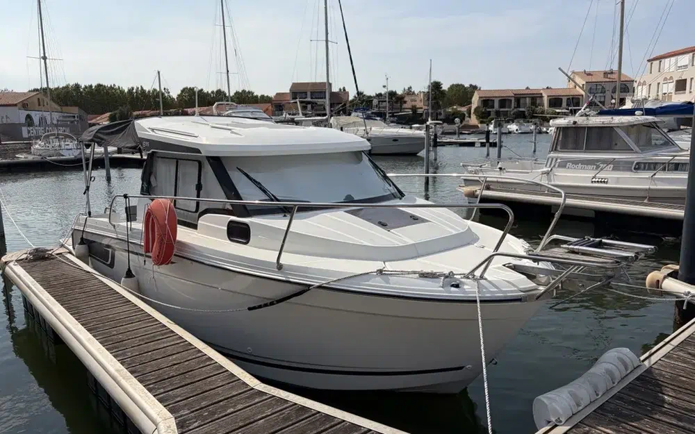 slider 0 Jeanneau Merry Fisher 695 Serie 2