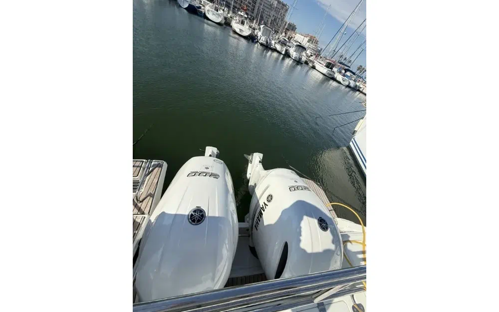 slider 12 Beneteau Antares 9 OB