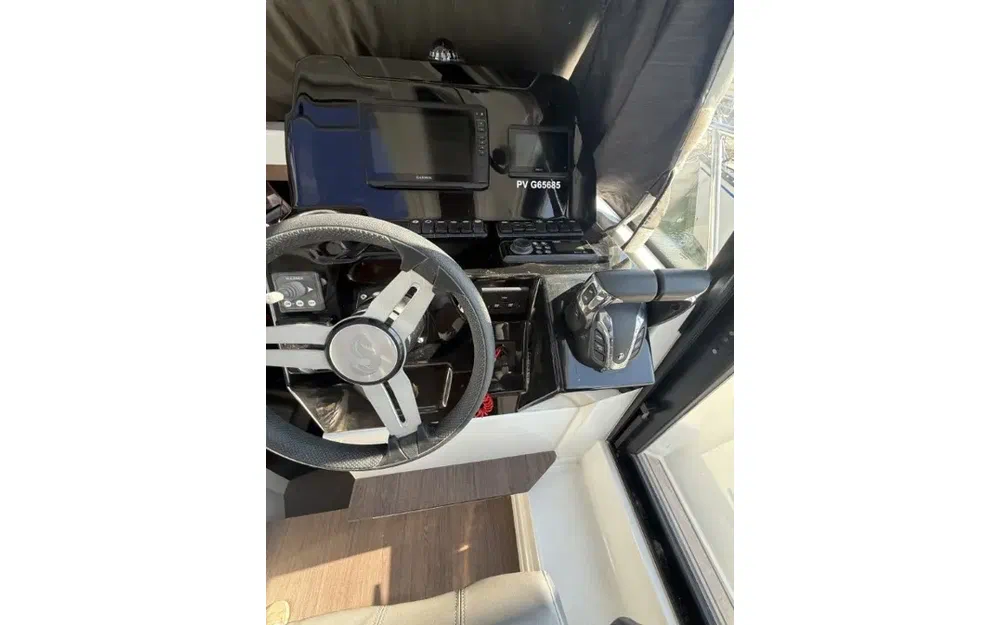 slider 9 Beneteau Antares 9 OB