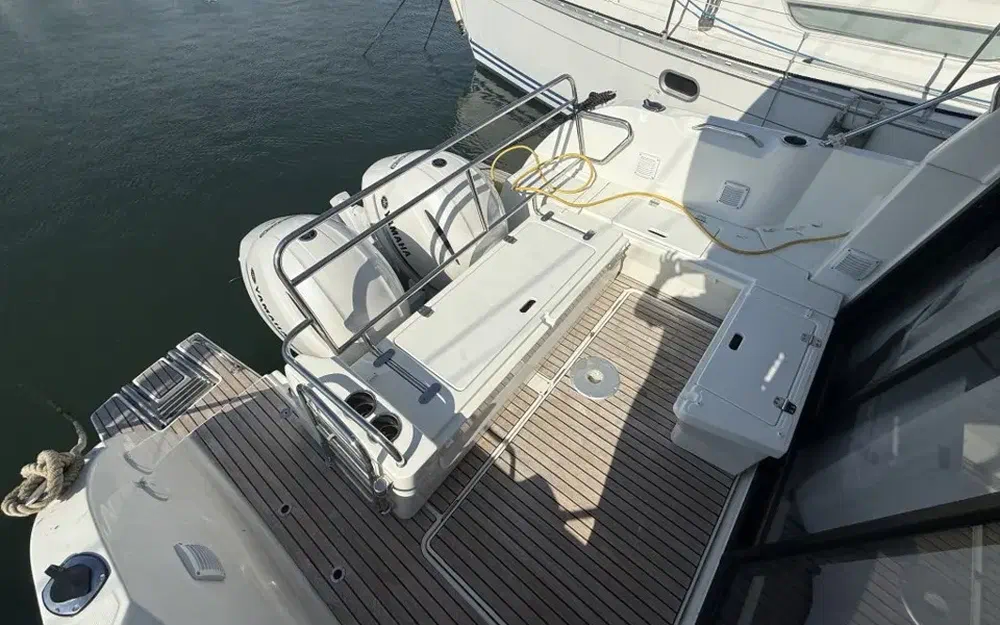 slider 2 Beneteau Antares 9 OB
