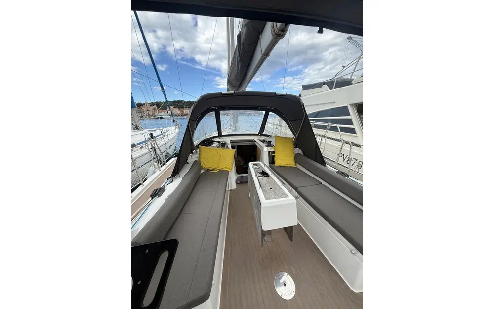 slider 38 Dufour 37