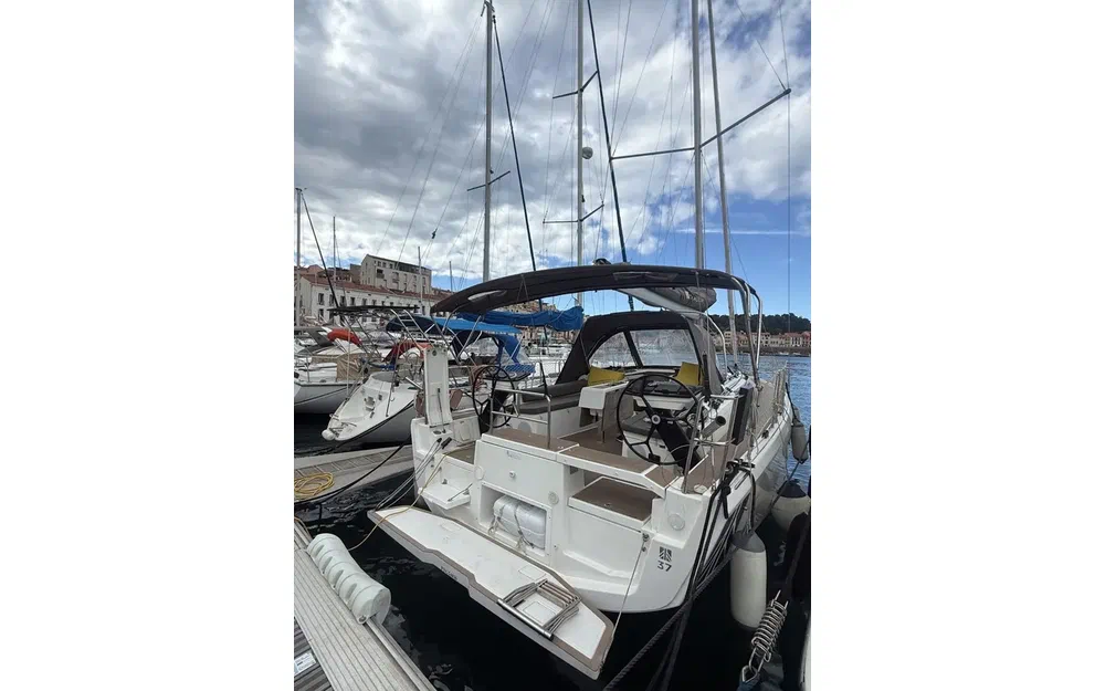 slider 70 Dufour 37