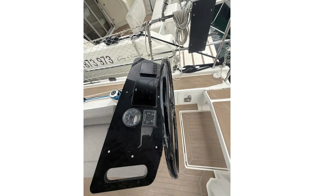 slider 34 Dufour 37