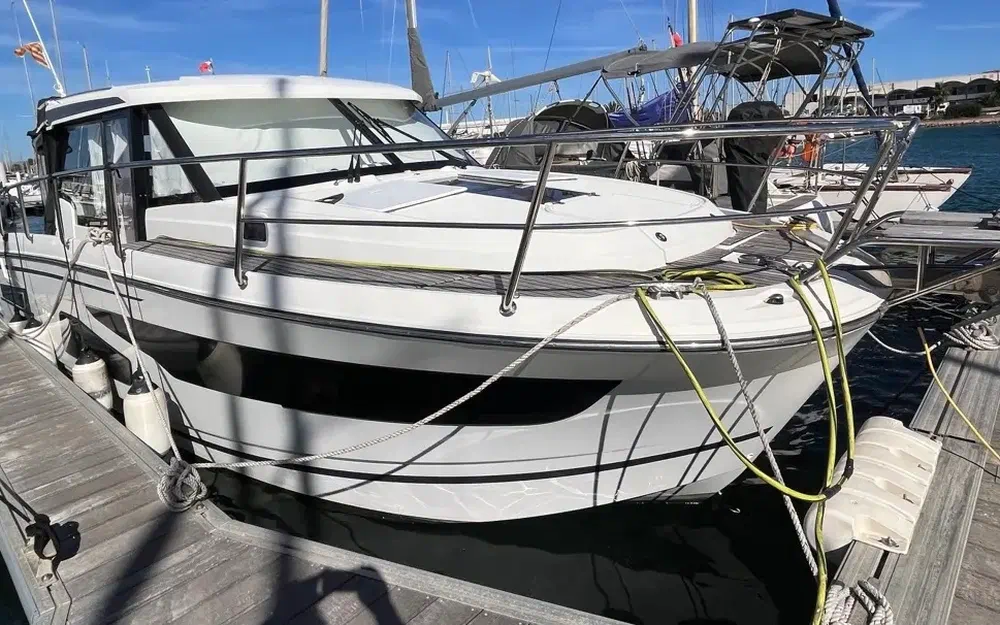 slider 0 Jeanneau Merry Fisher 1095