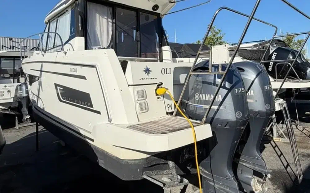 slider 7 Jeanneau Merry Fisher 895