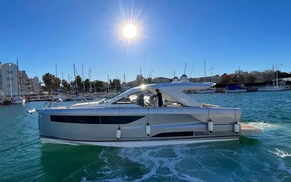 slider 0 Jeanneau DB 43