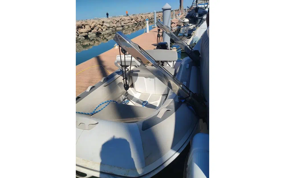 slider 0 Fountaine Pajot Lucia 40