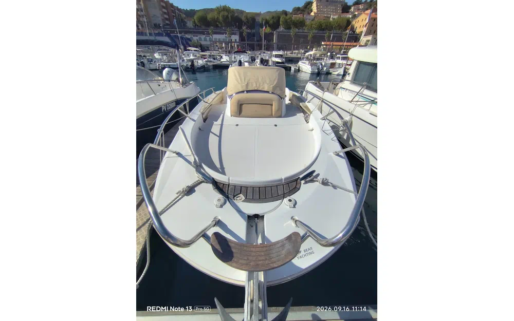 slider 1 Sessa Marine Key Largo 24