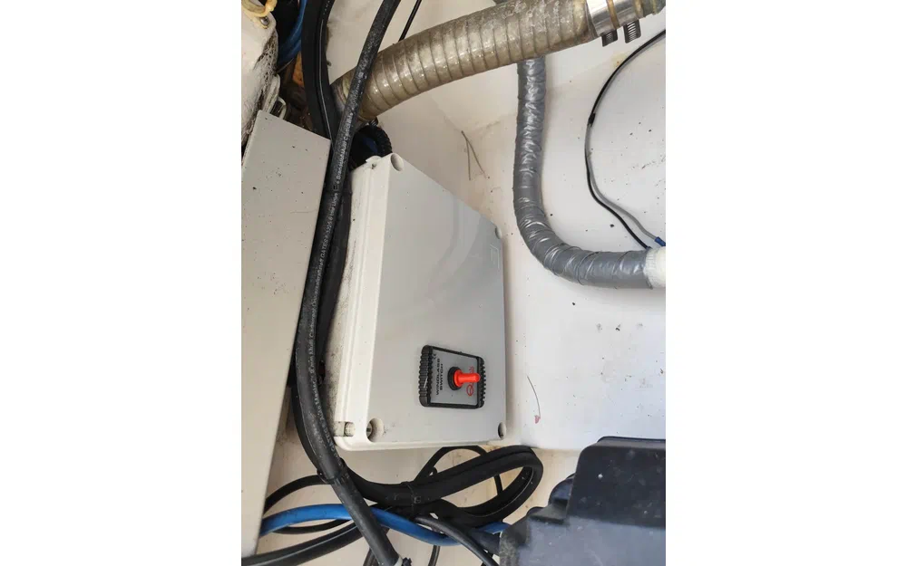 slider 33 Sessa Marine Key Largo 24