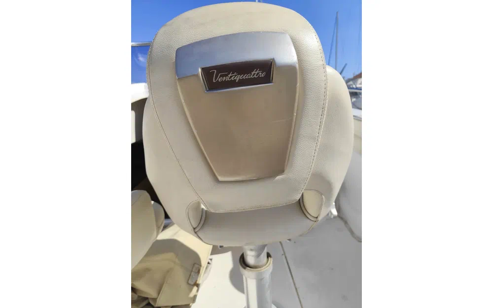 slider 43 Sessa Marine Key Largo 24