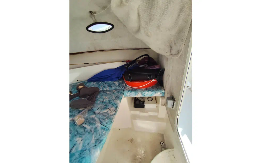 slider 8 Seaswirl Striper 2300 WA
