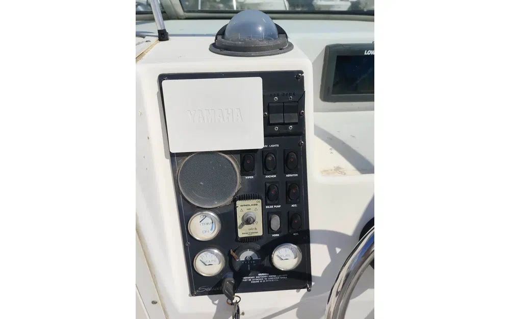slider 5 Seaswirl Striper 2300 WA