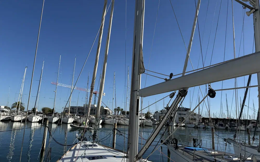 slider 10 Beneteau Oceanis 48