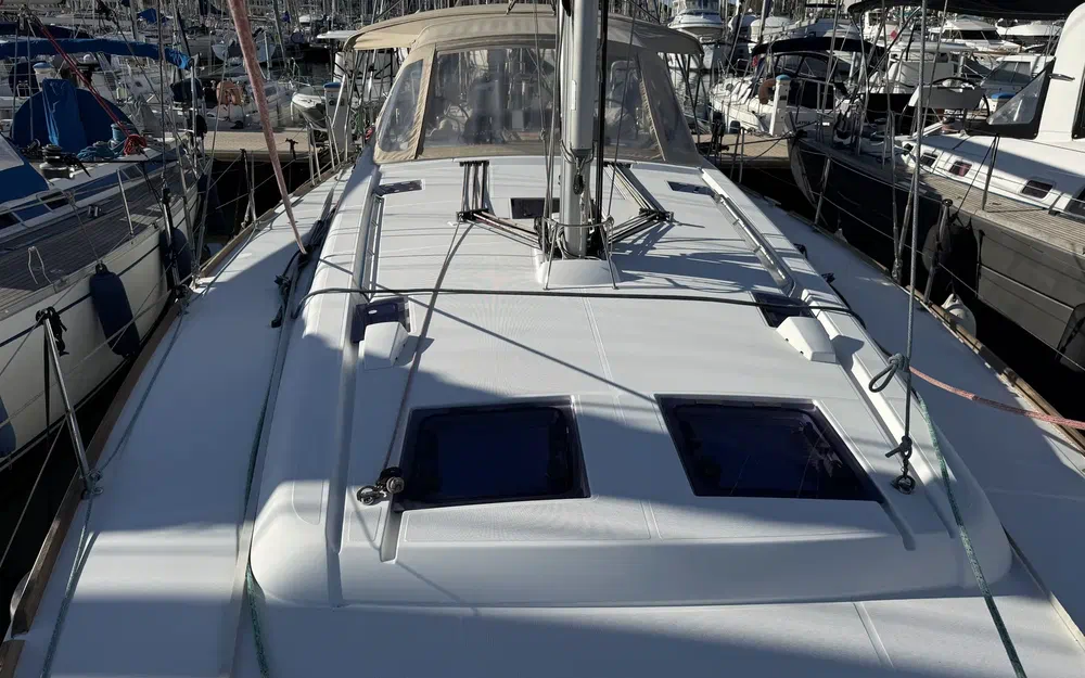 slider 13 Beneteau Oceanis 48