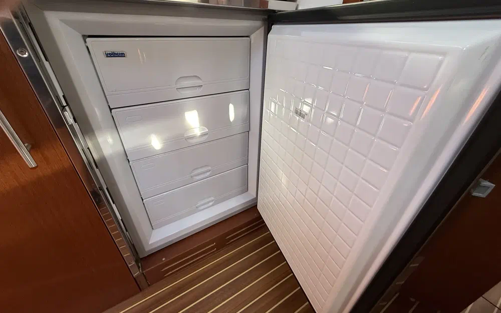 slider 35 Beneteau Oceanis 48