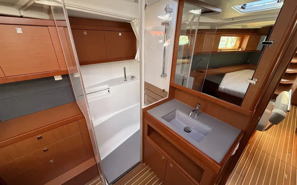 slider 40 Beneteau Oceanis 48