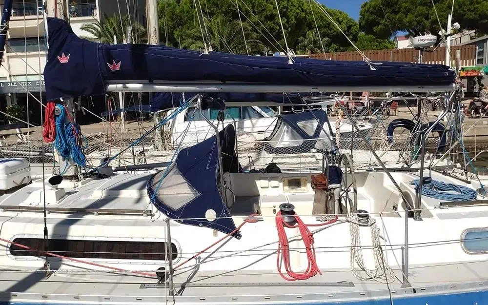 slider 10 Marine Project Moody 36 CC