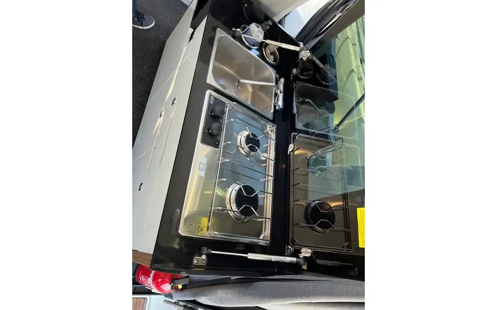 slider 14 Beneteau Antares 9 OB