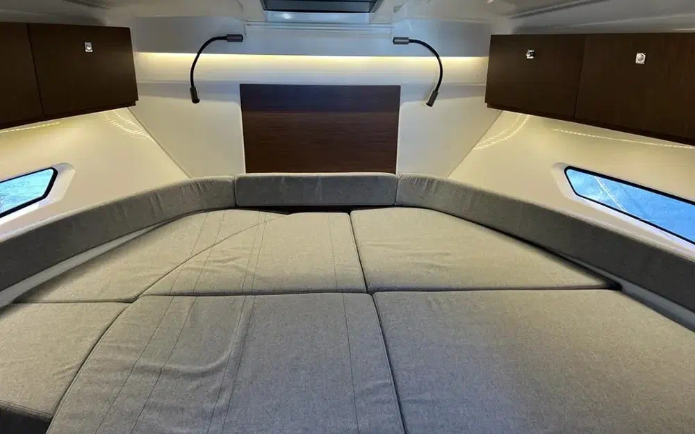 slider 17 Beneteau Antares 9 OB