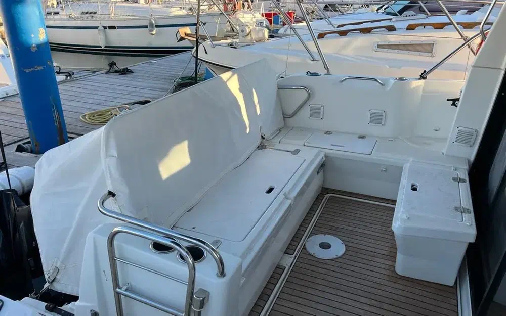 slider 8 Beneteau Antares 9 OB