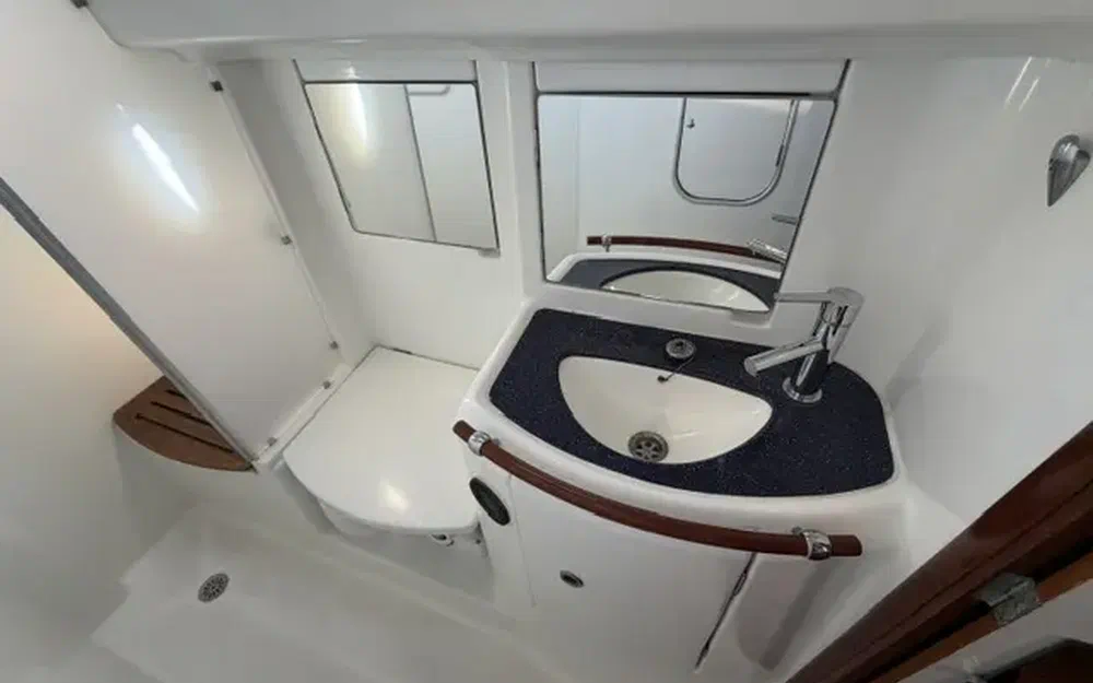 slider 11 Beneteau Oceanis 42 CC