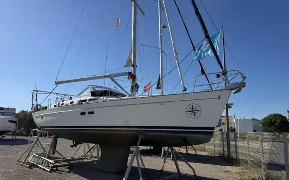 slider 1 Beneteau Oceanis 42 CC
