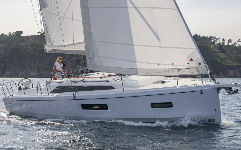 slider 0 Beneteau Oceanis 37.1