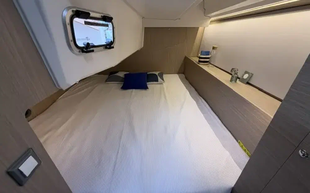 slider 13 Beneteau Oceanis 37.1