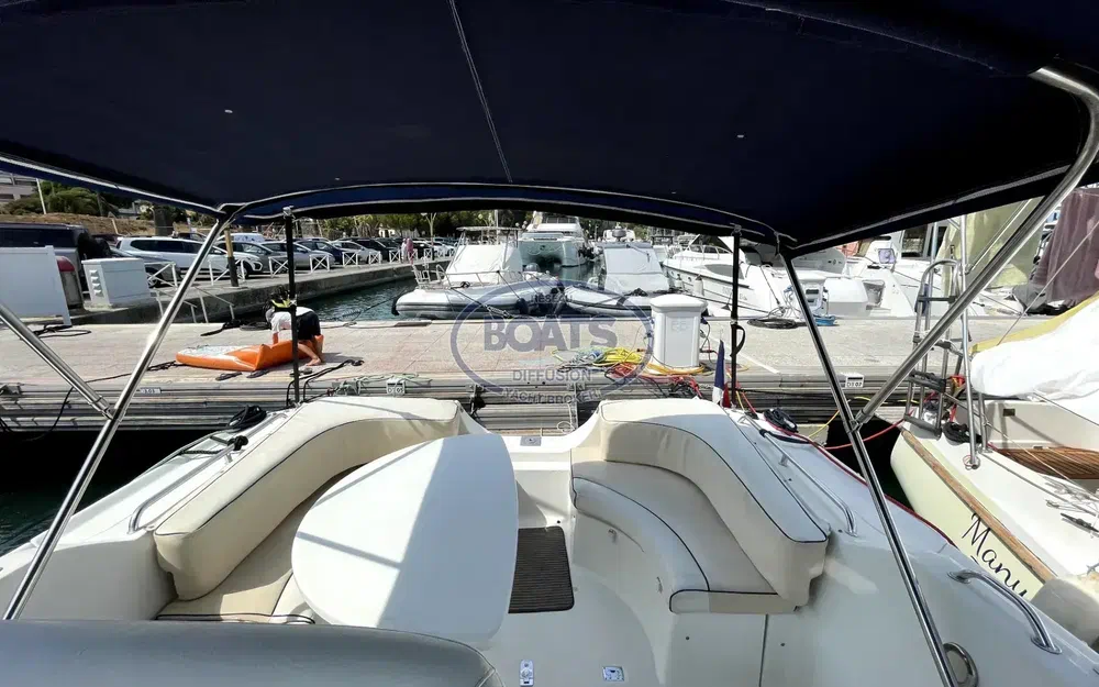 slider 3 Beneteau Flyer Viva 9.20