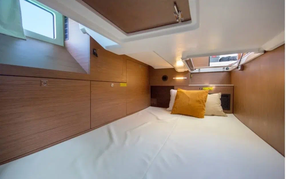 slider 6 Jeanneau NC 37