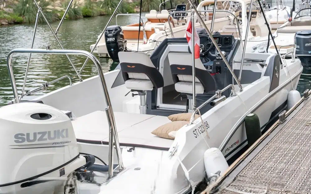 slider 5 Beneteau Flyer 6.6 SUNdeck