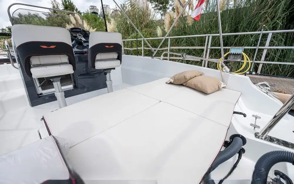 slider 6 Beneteau Flyer 6.6 SUNdeck