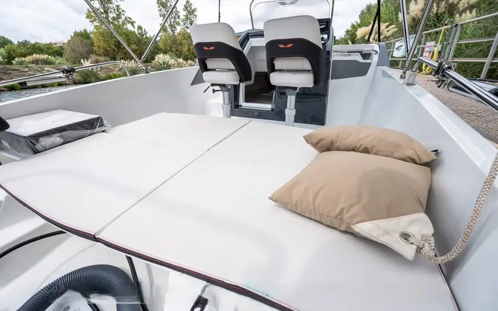 slider 7 Beneteau Flyer 6.6 SUNdeck