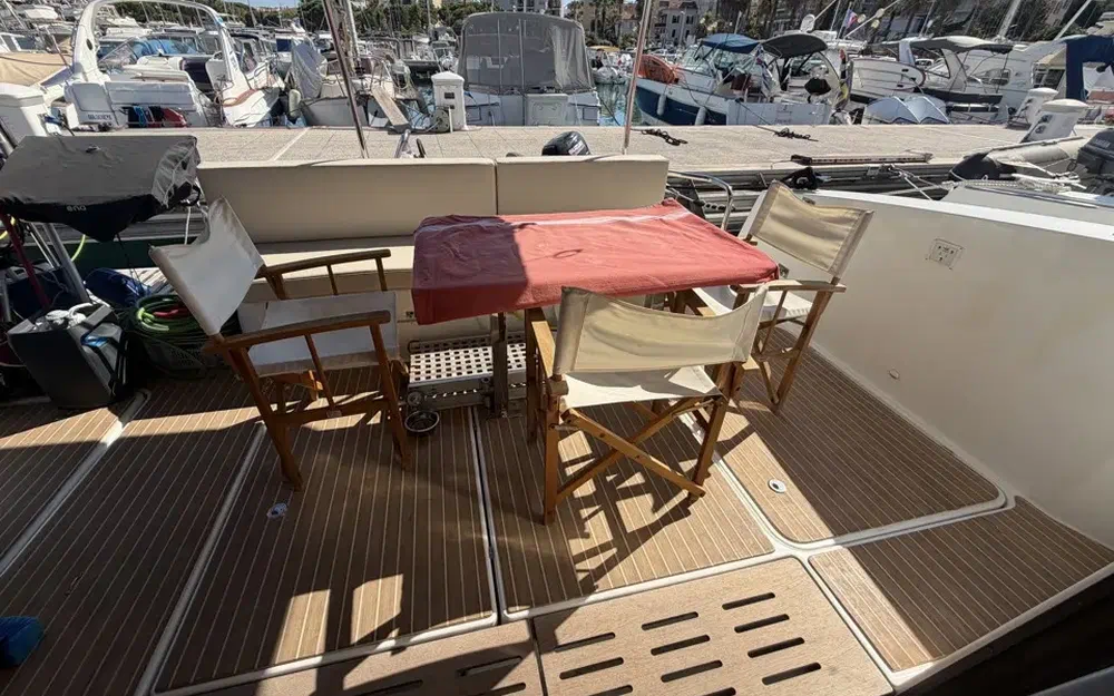 slider 4 Fountaine Pajot My 37
