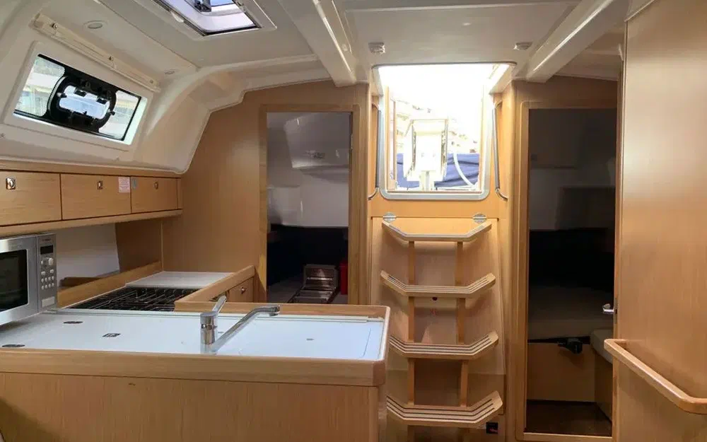 slider 18 Bavaria Cruiser 37