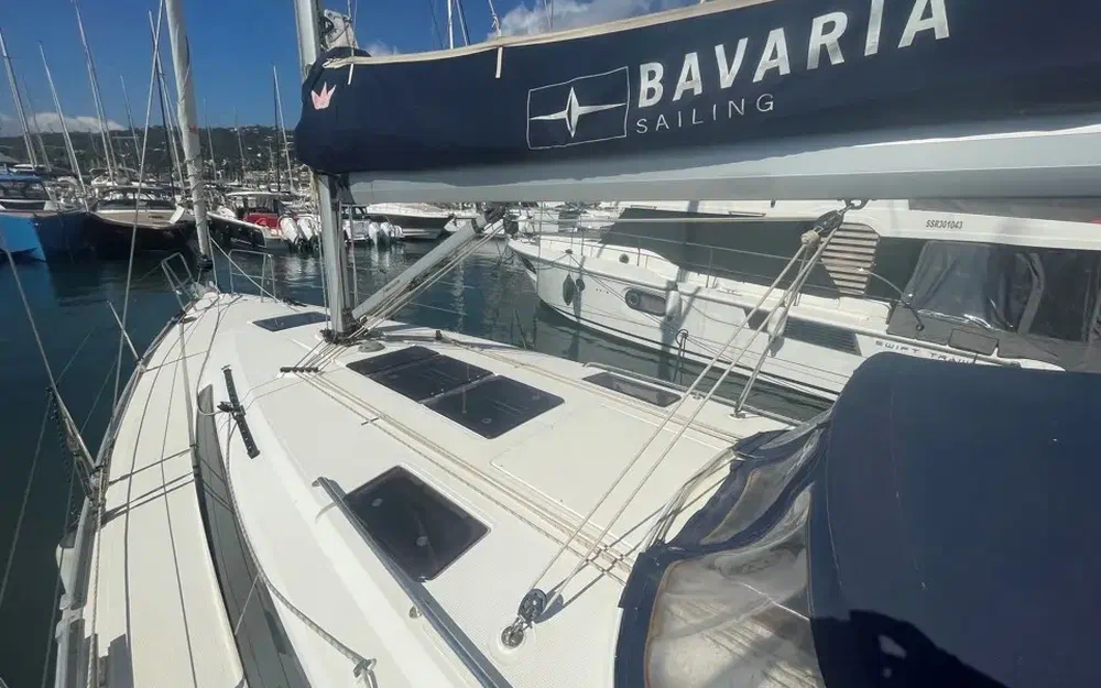 slider 6 Bavaria Cruiser 37