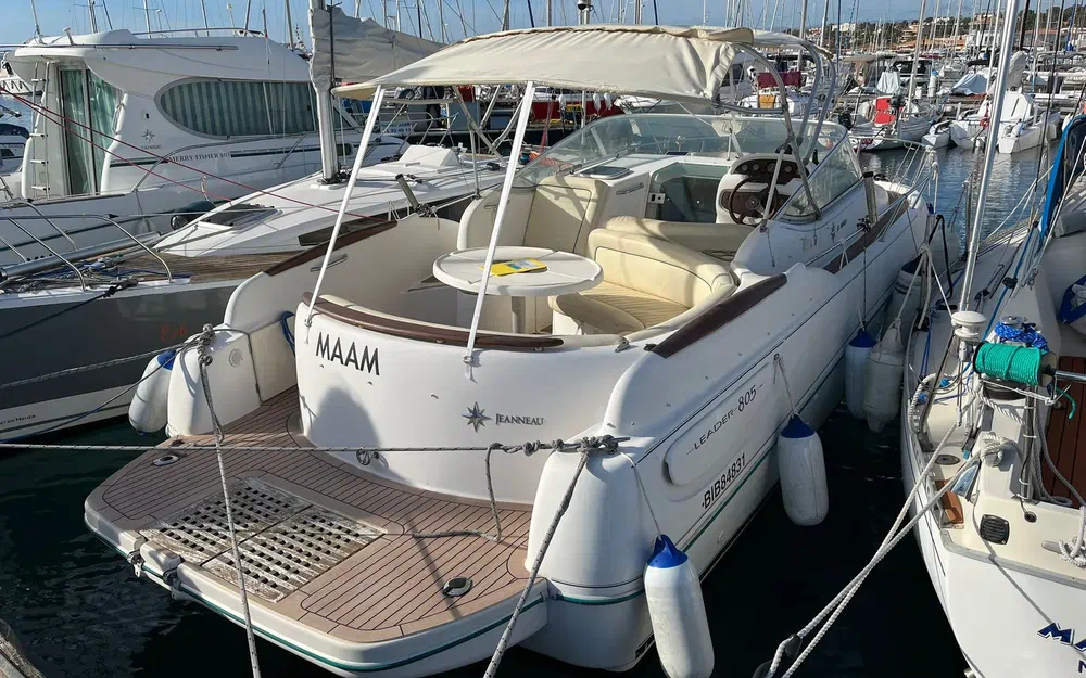 slider 22 Jeanneau Leader 805
