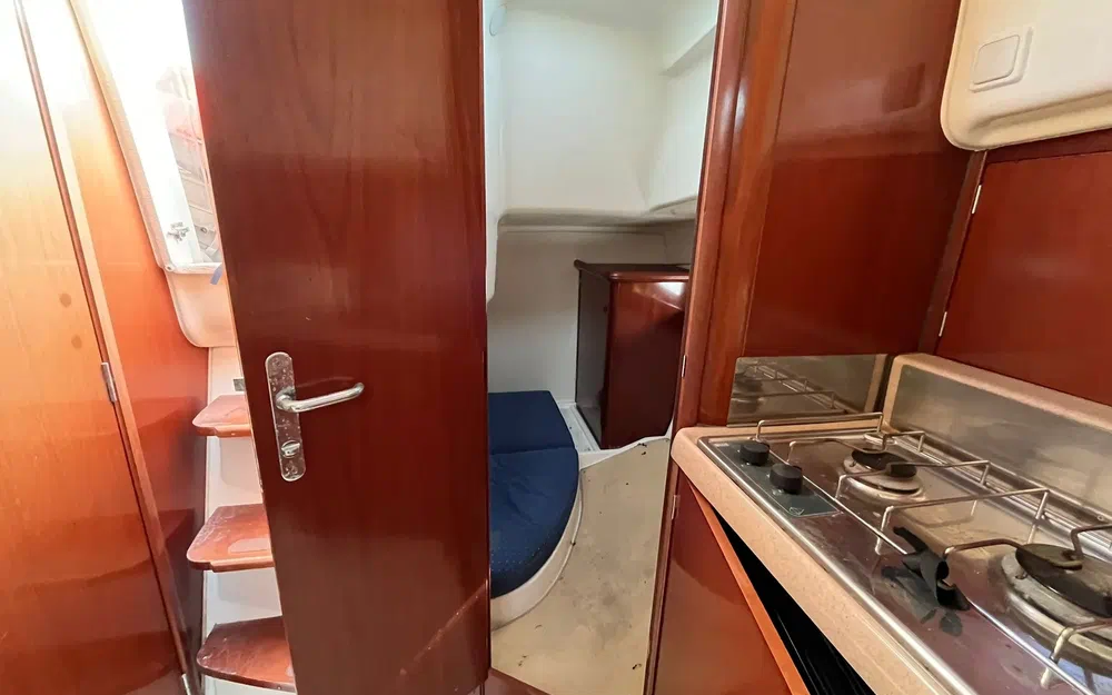 slider 28 Jeanneau Leader 805